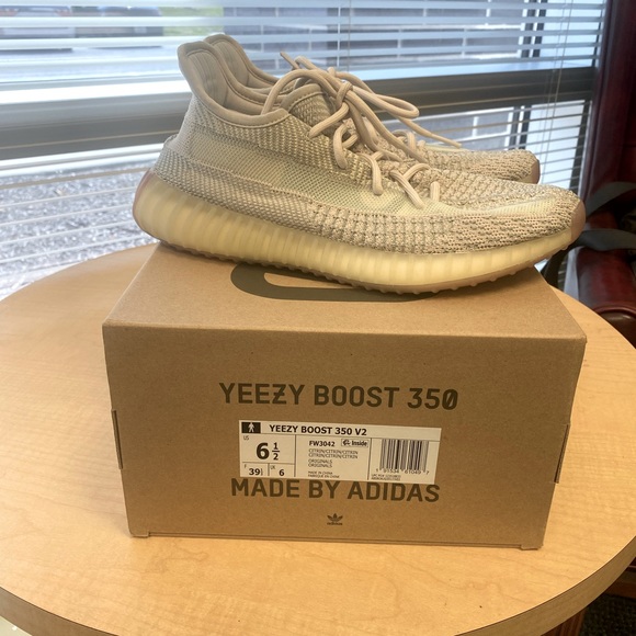 Adidas Yeezy Boost 350 V2